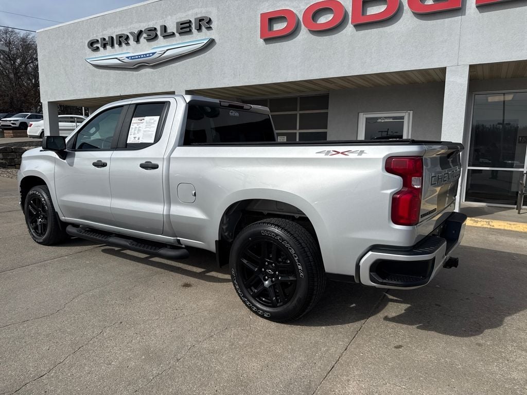 2022 Chevrolet Silverado 1500 LTD Custom