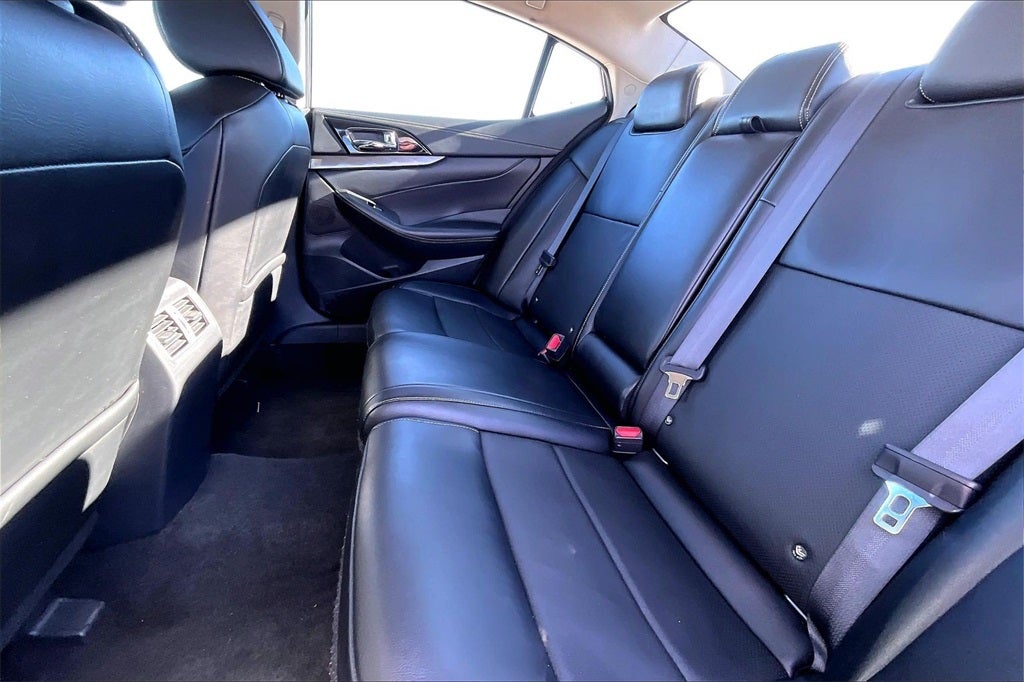 2023 Nissan Maxima SV