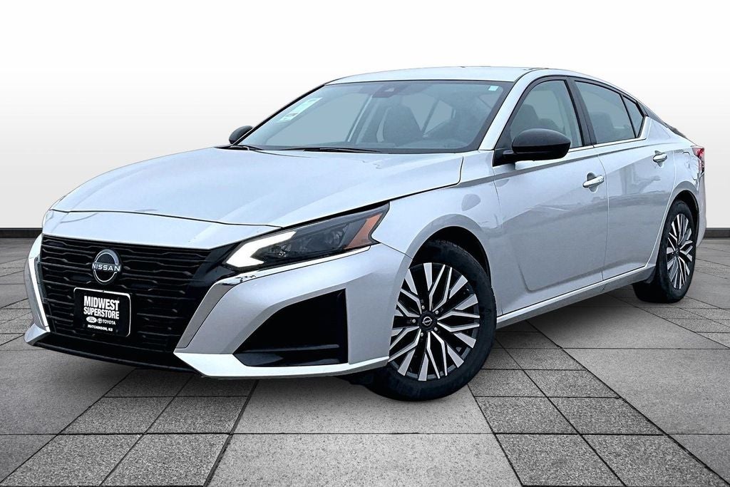 2024 Nissan Altima SV