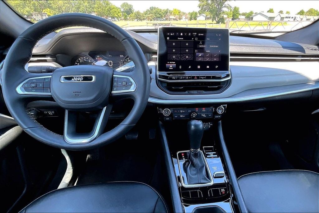2025 Jeep Compass Limited - Photo 14