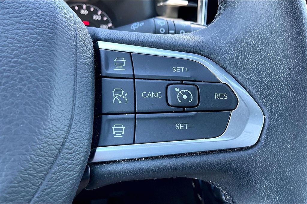 2025 Jeep Compass Limited - Photo 18