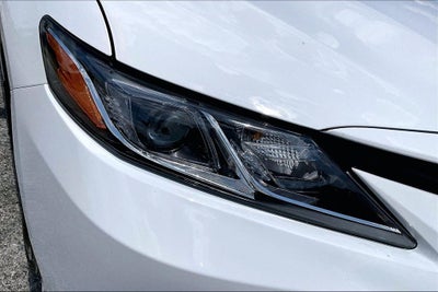 2021 Toyota Camry Hybrid LE