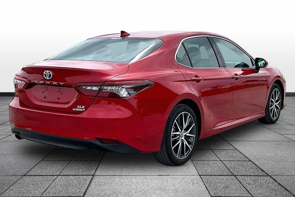 2023 Toyota Camry Hybrid XLE