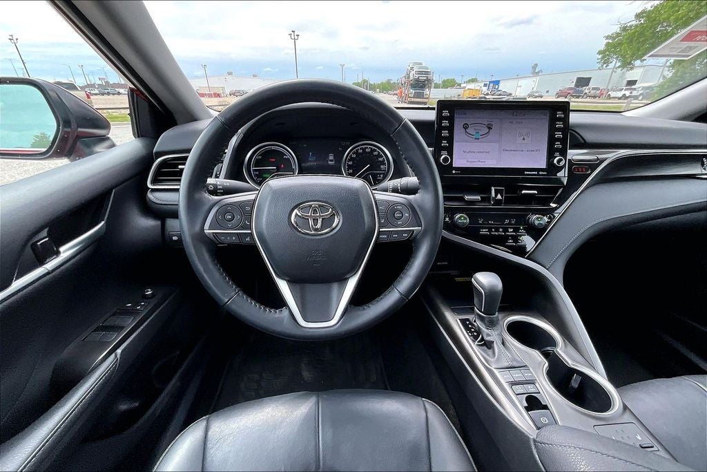 2023 Toyota Camry Hybrid XLE