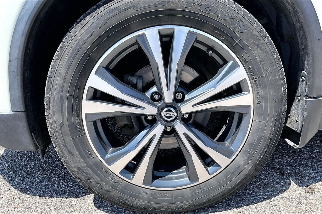2017 Nissan Rogue SL