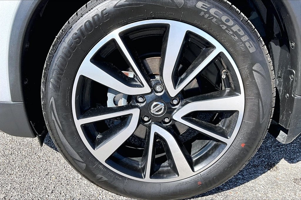 2020 Nissan Rogue SL