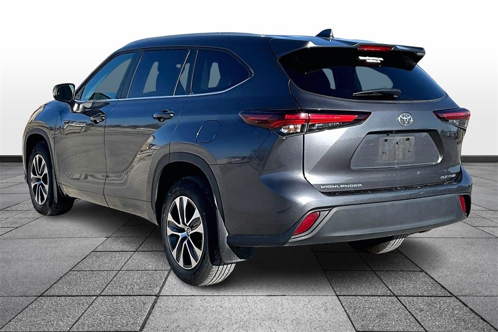 2024 Toyota Highlander XLE