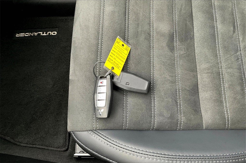 2024 Mitsubishi Outlander SE Black Edition