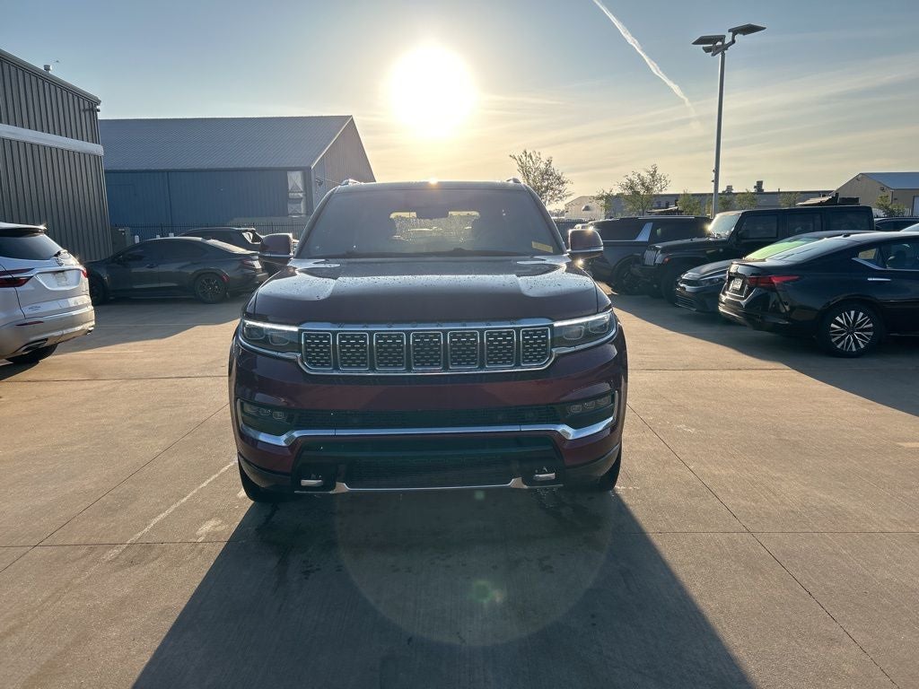 2022 Jeep Grand Wagoneer Series III