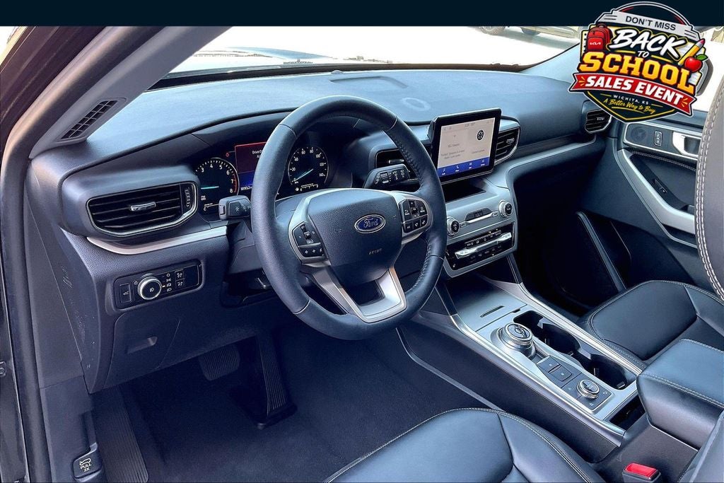 2024 Ford Explorer XLT
