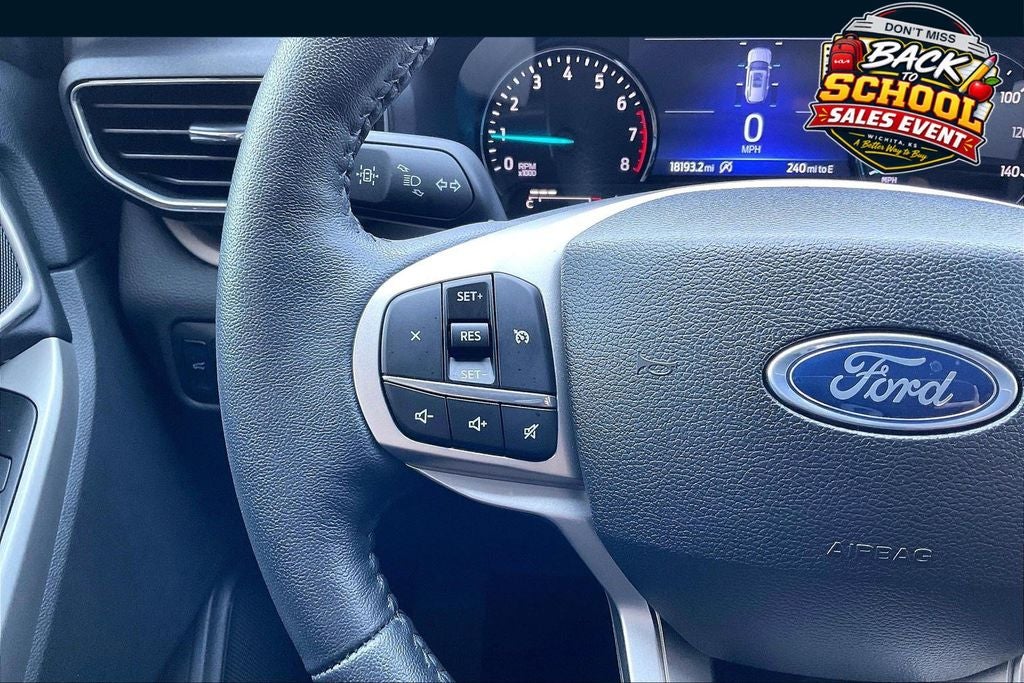 2024 Ford Explorer XLT