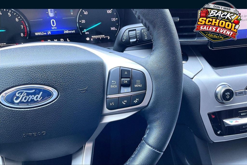 2024 Ford Explorer XLT