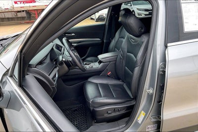 2023 Cadillac XT4 Premium Luxury