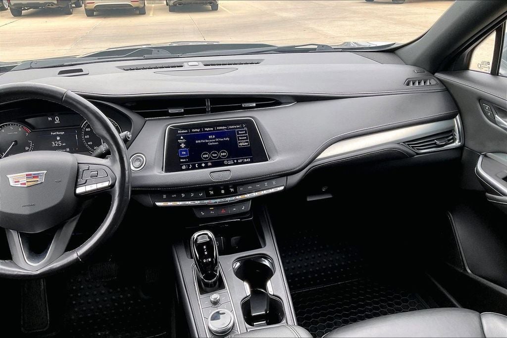2023 Cadillac XT4 Premium Luxury