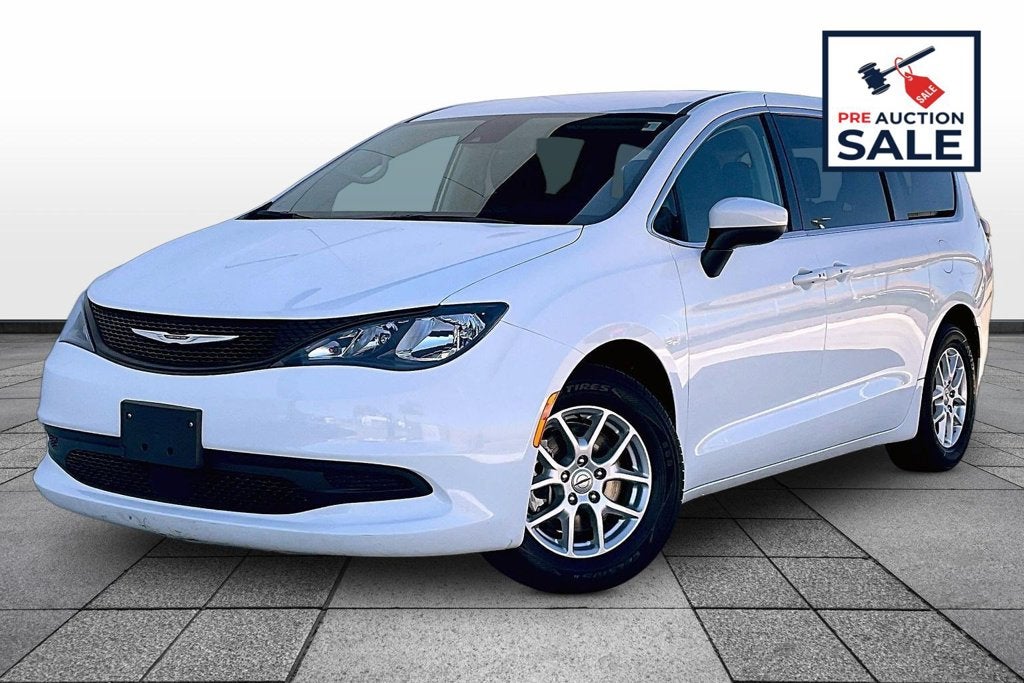 2023 Chrysler Voyager