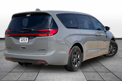 2022 Chrysler Pacifica Hybrid Limited