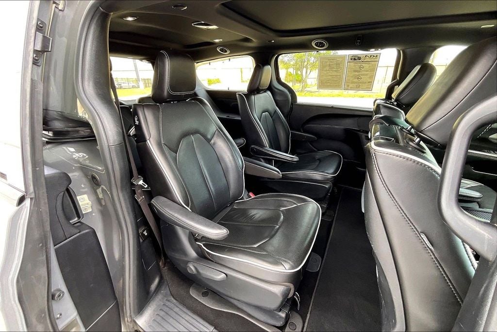 2022 Chrysler Pacifica Hybrid Limited