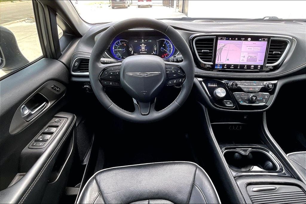 2022 Chrysler Pacifica Hybrid Limited