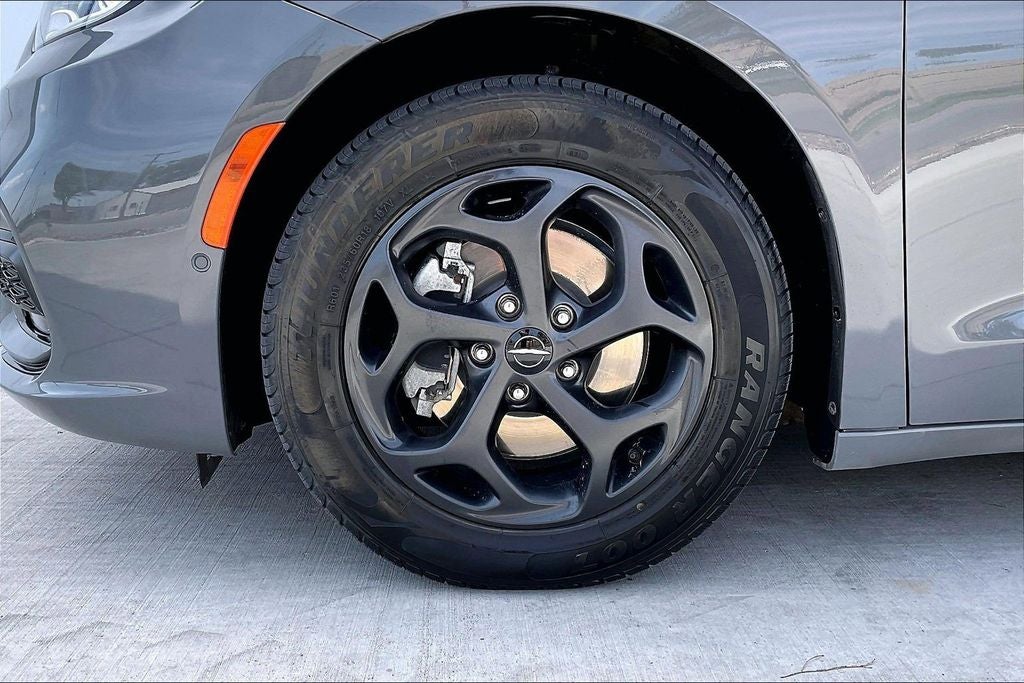 2022 Chrysler Pacifica Hybrid Limited
