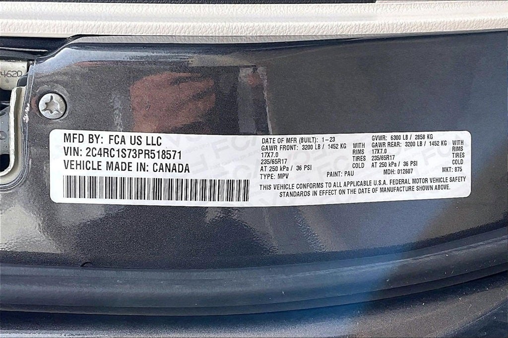 2023 Chrysler Pacifica Hybrid Limited