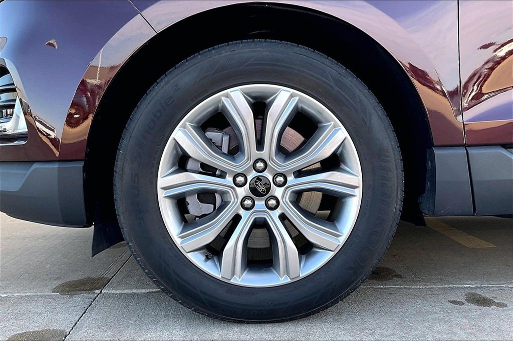 2024 Ford Edge Titanium