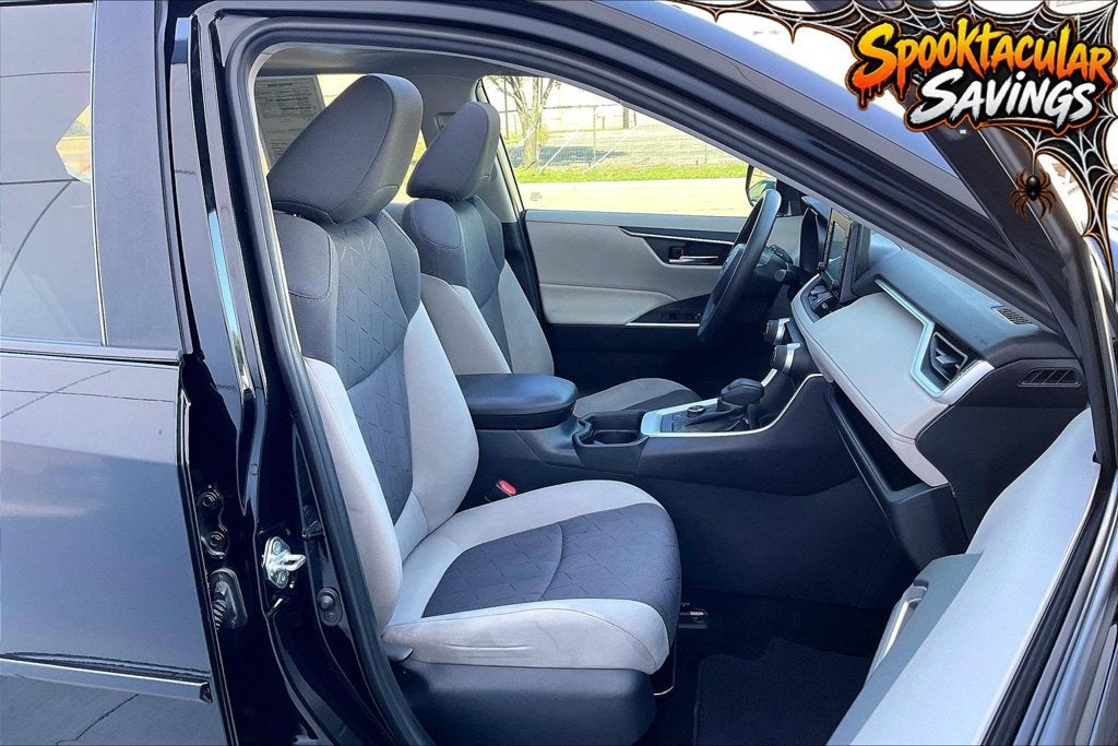 2019 Toyota RAV4 Hybrid XLE