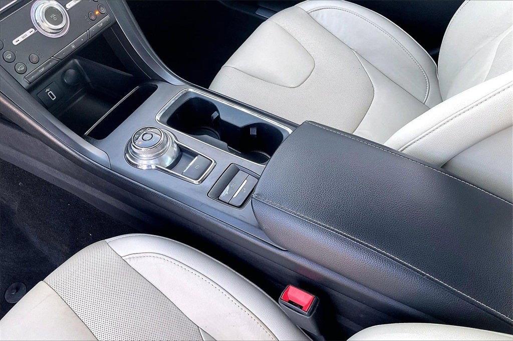 2017 Ford Fusion Hybrid Titanium