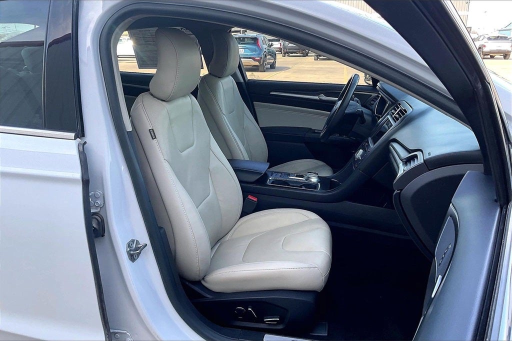 2017 Ford Fusion Hybrid Titanium