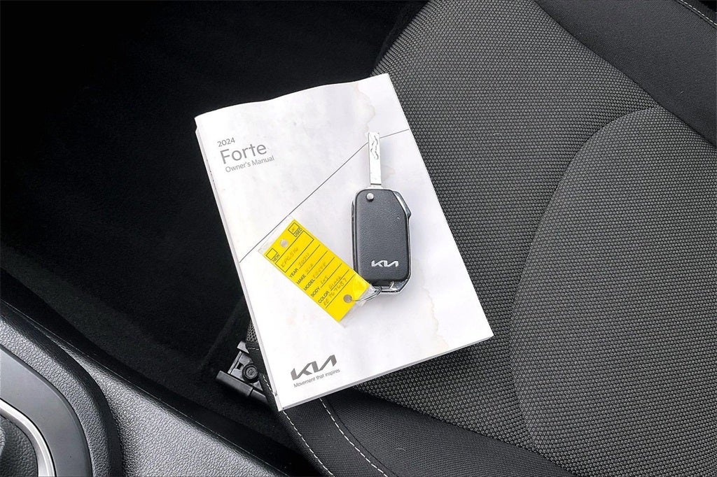 2024 Kia Forte LXS