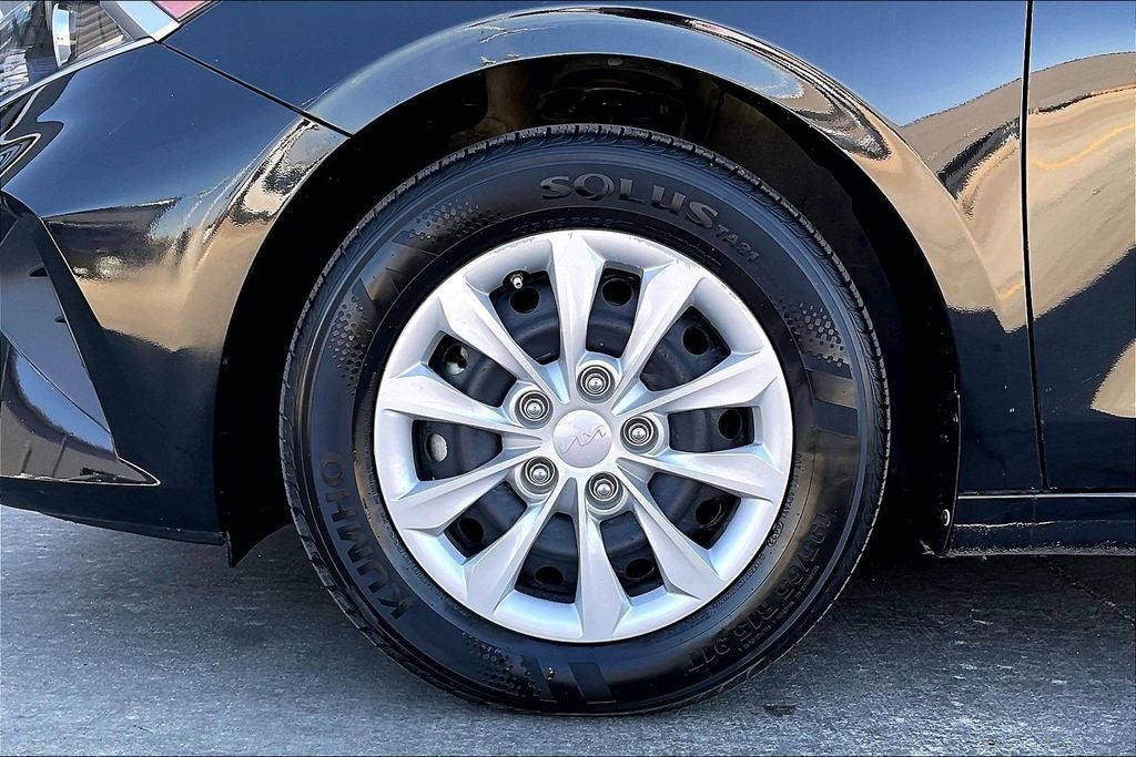 2023 Kia Forte LX