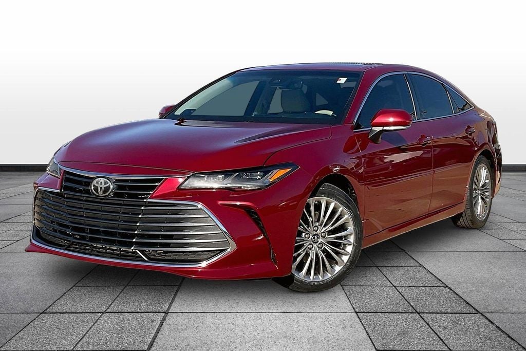 2019 Toyota Avalon Limited's photo