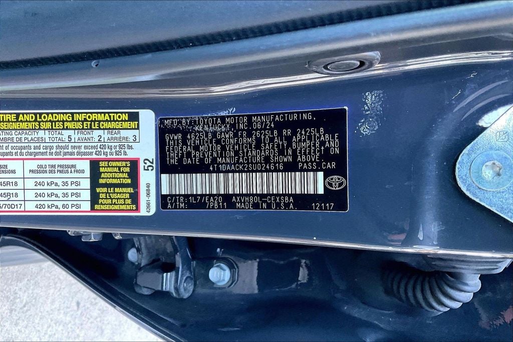 2025 Toyota Camry SE