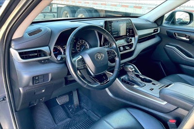2020 Toyota Highlander Hybrid XLE