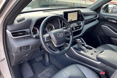 2023 Toyota Highlander XSE