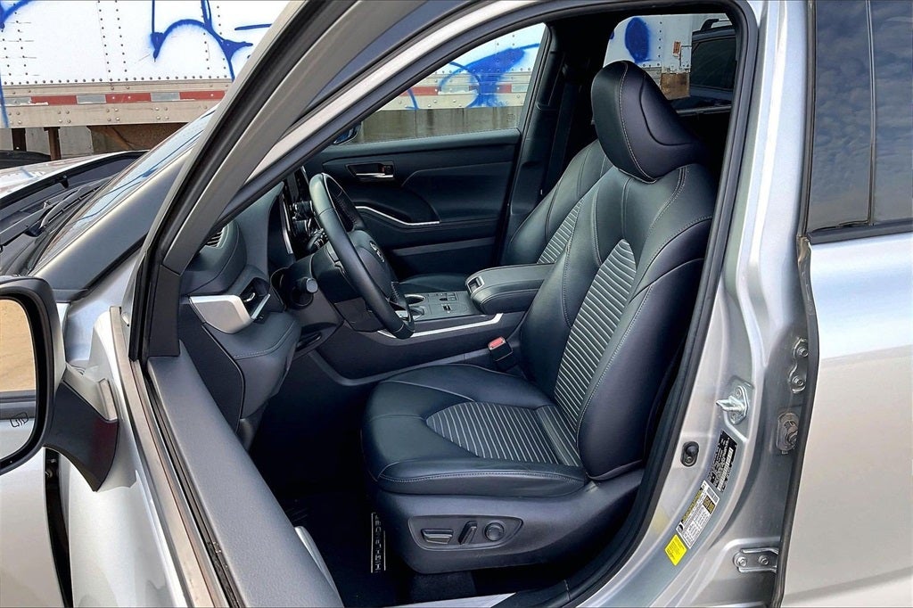 2023 Toyota Highlander XSE