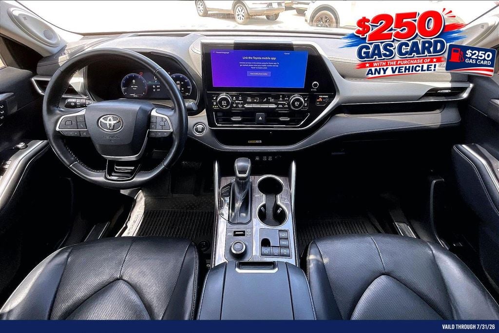 2023 Toyota Highlander Platinum