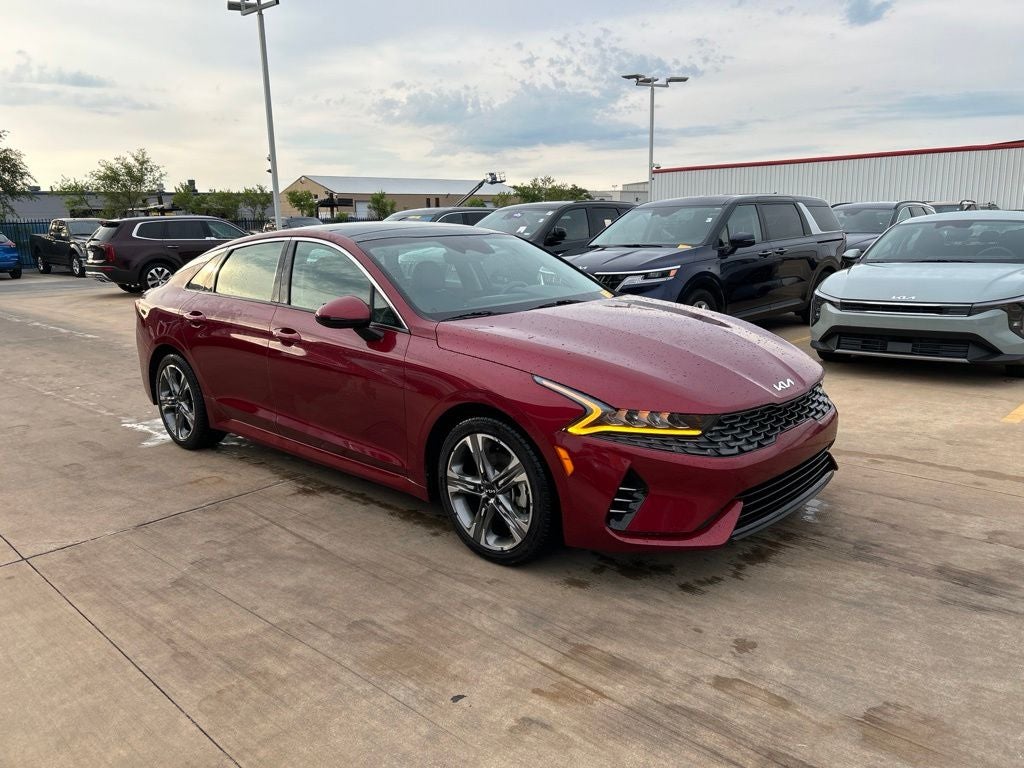 2022 Kia K5 EX