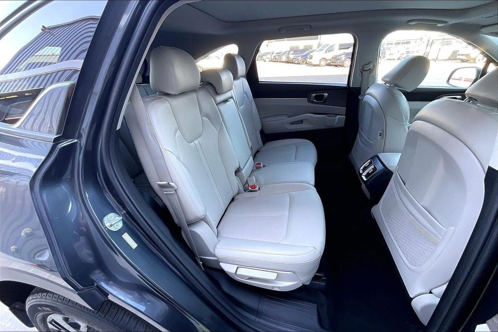 2023 Kia Sorento X-Line S