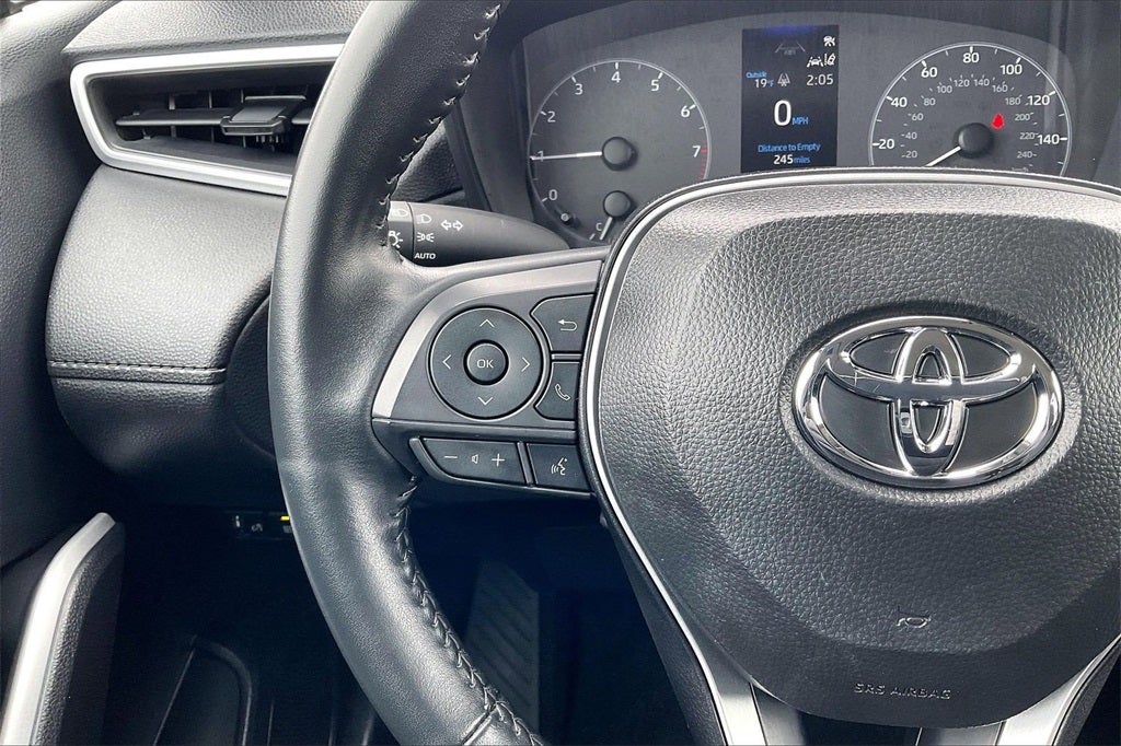 2025 Toyota Corolla Cross LE