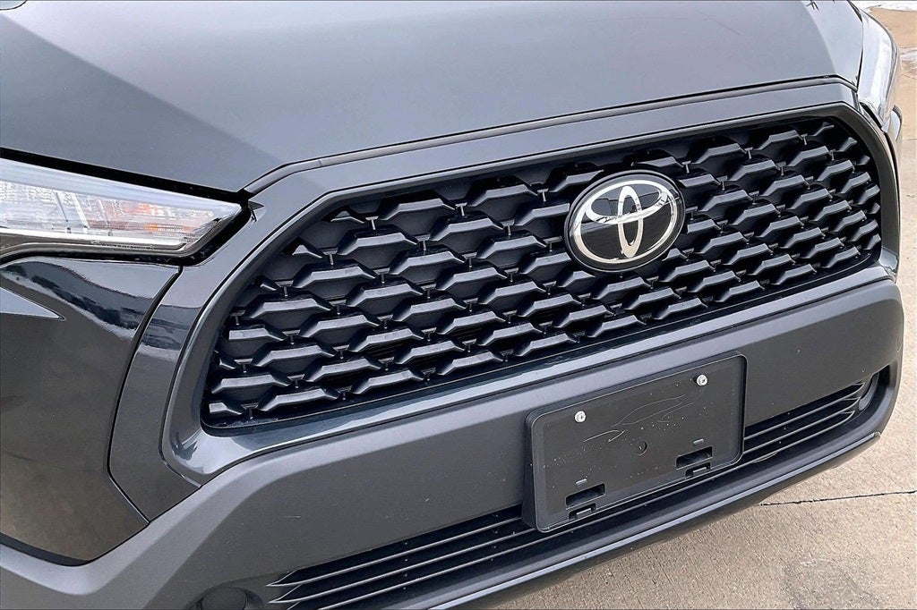 2025 Toyota Corolla Cross LE