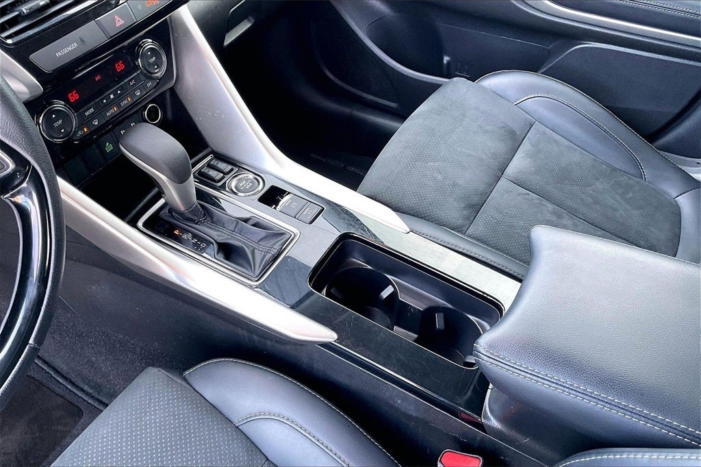 2025 Mitsubishi Eclipse Cross SE