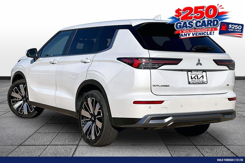 2025 Mitsubishi Outlander SE