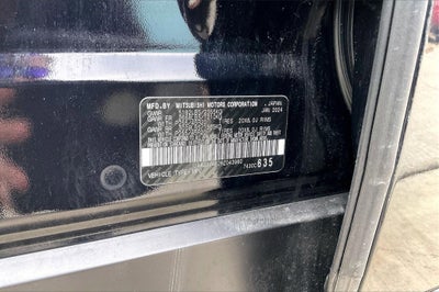 2024 Mitsubishi Outlander SE