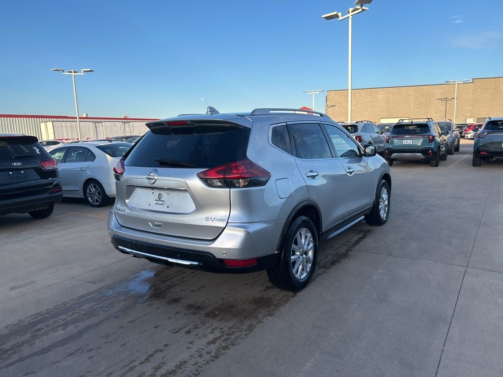 2020 Nissan Rogue SV