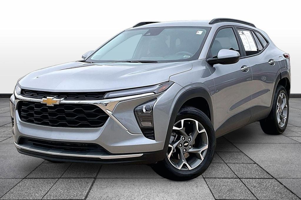 2025 Chevrolet Trax LT's photo