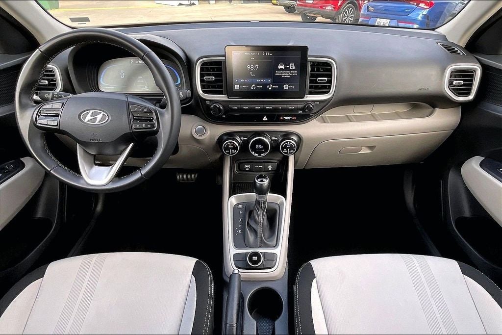 2025 Hyundai Venue SEL
