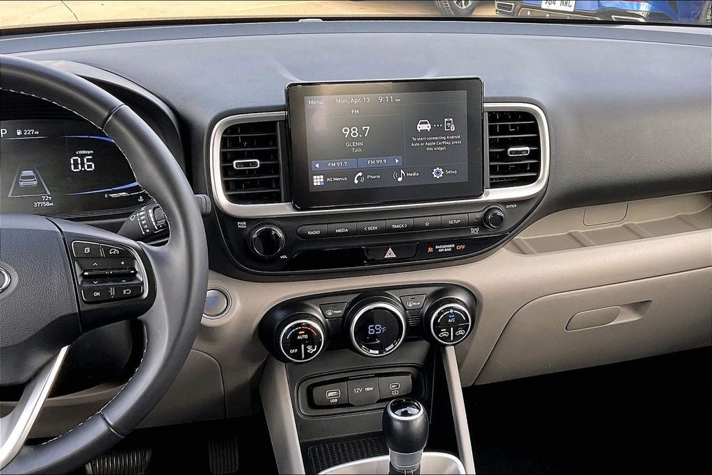 2025 Hyundai Venue SEL