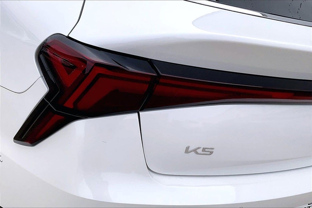 2025 Kia K5 EX