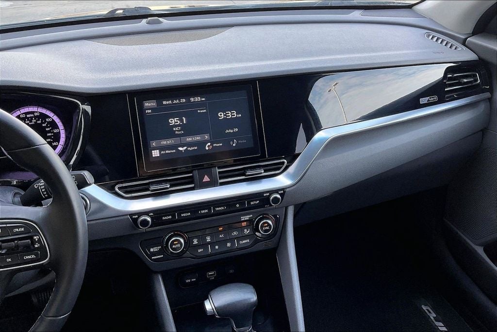 2020 Kia Niro LXS