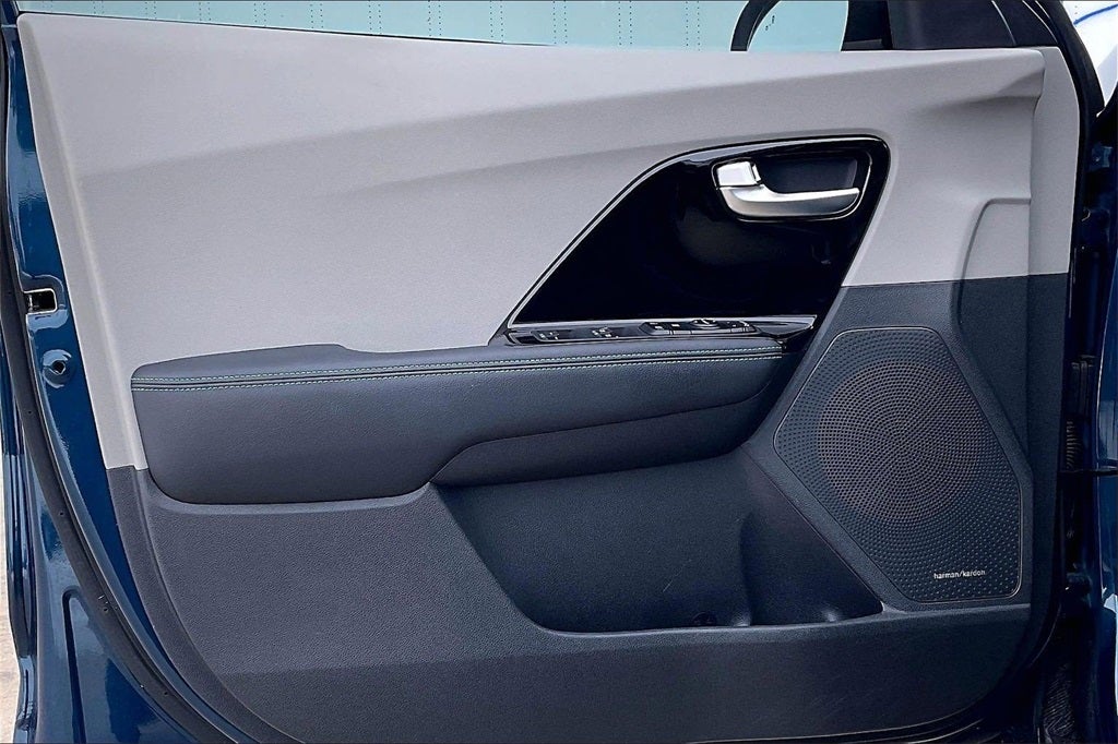 2022 Kia Niro EX Premium